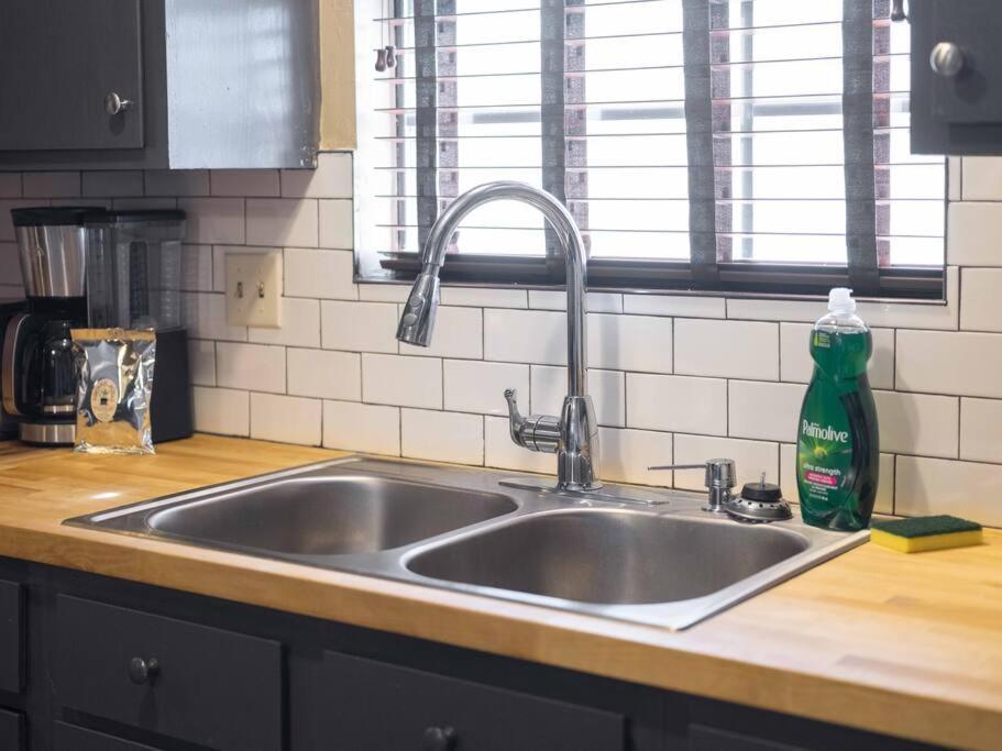 Stonegate Lodge Bear'S Den Kitchen, Pool, Firepit, Wifi ,Smart Tvs Юрика-Спрінгс Екстер'єр фото