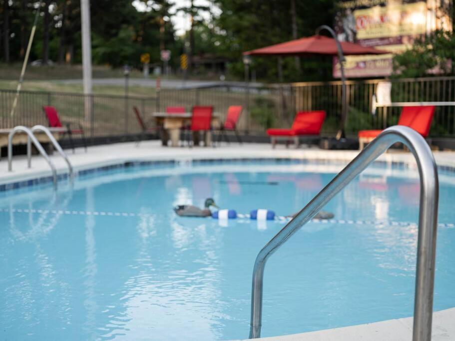 Stonegate Lodge Bear'S Den Kitchen, Pool, Firepit, Wifi ,Smart Tvs Юрика-Спрінгс Екстер'єр фото